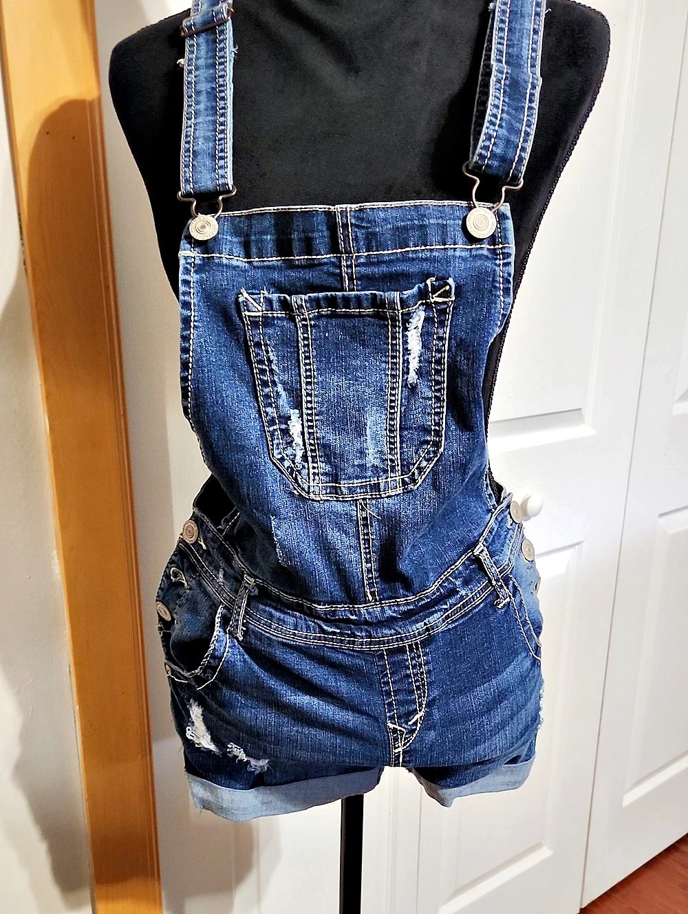 Wallflower Denim Bib Overalls Shorts Size Medium